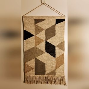 Macrame wall hanging